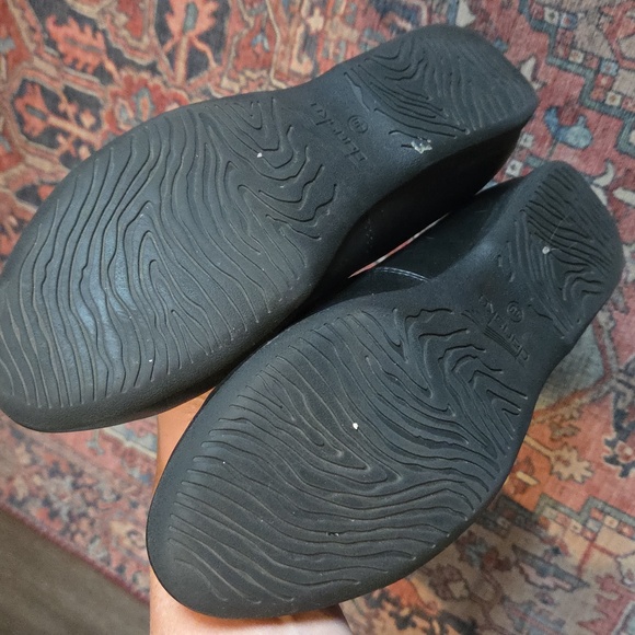 Dansko Larisa Black Leather Women's Loafer - Picture 4 of 8